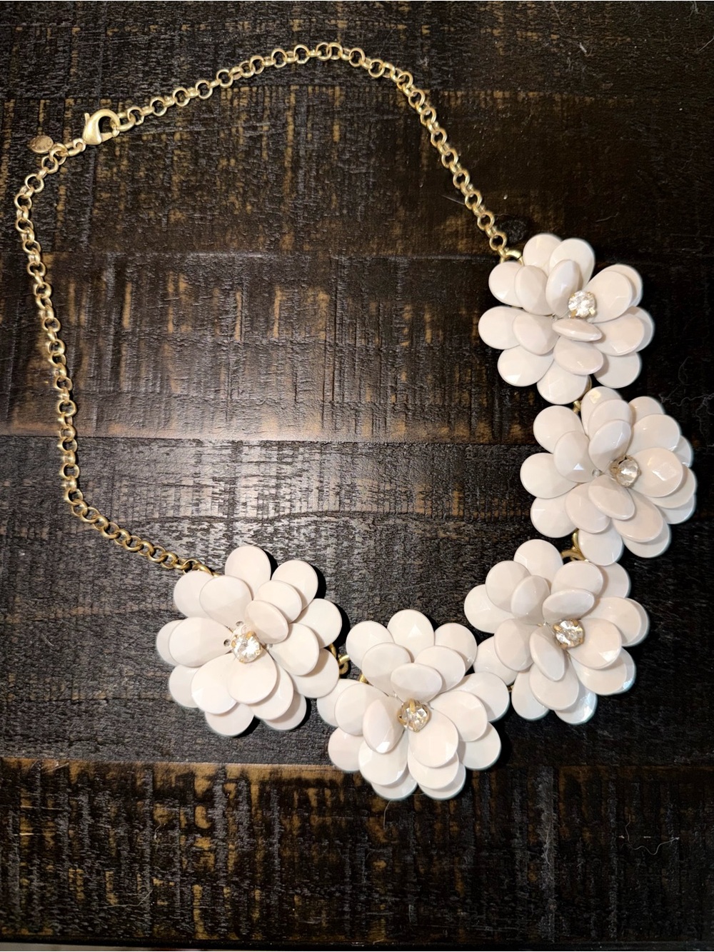 🤎 J. CREW // Vintage White Floral Statement Necklace